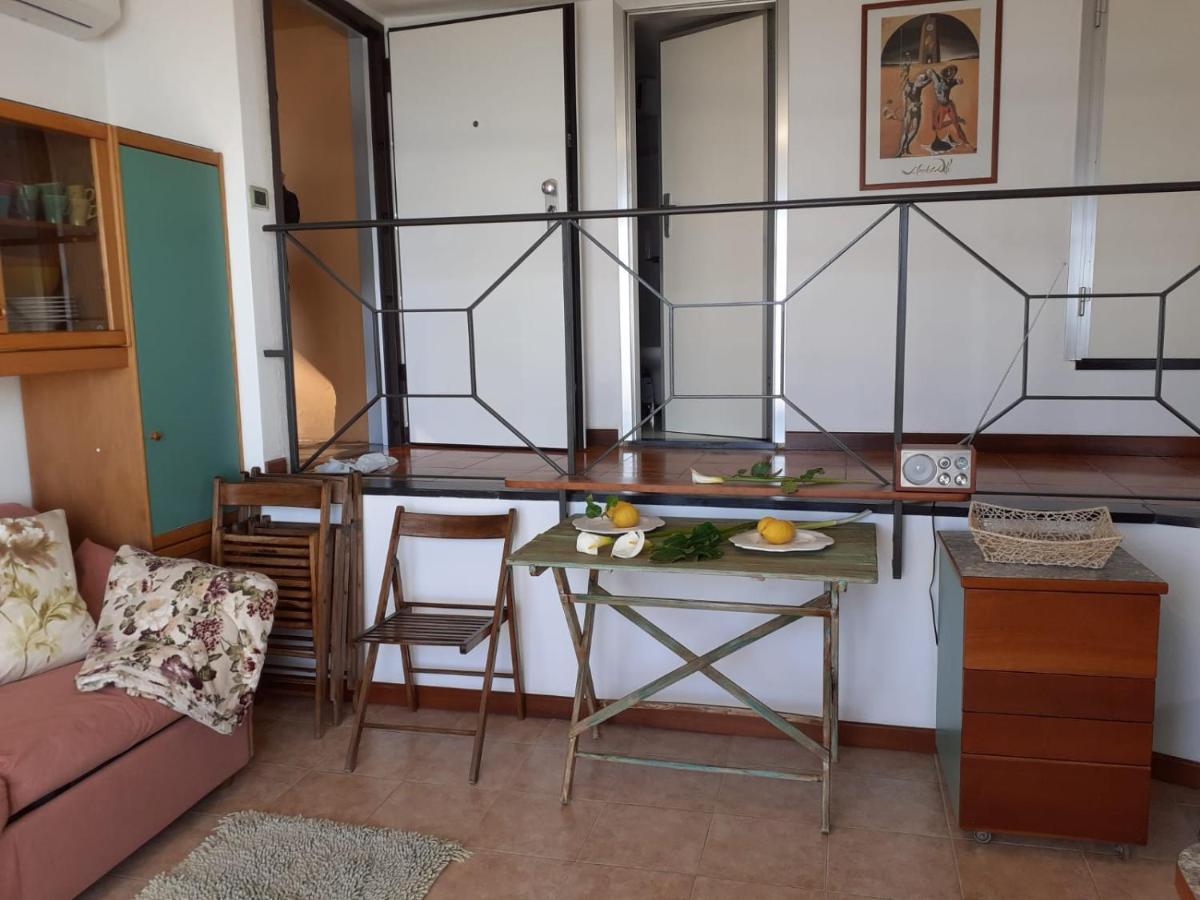 Cadorna Fronte Mare Daire Alassio Dış mekan fotoğraf